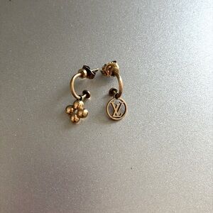 Louis Vuitton gold earrings